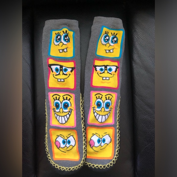 SpongeBob Squarepants Other - SpongeBob SquarePants nerd footie socks to walk around the house NWOT!